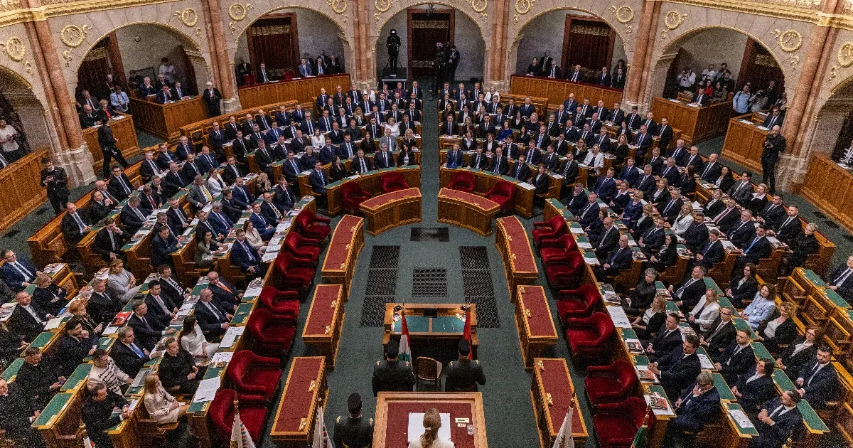A Tisza Párt Alaptörvény-módosítást javasol a kekvák ügyében A Tisza Párt Alaptörvény-módosítást javasol a kekvák ügyében