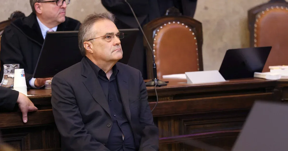 Egisto Ottot hivatali visszaélés és kémkedés miatt 4 év 1 hónapra ítélték Bécsben Egisto Ottot hivatali visszaélés és kémkedés miatt 4 év 1 hónapra ítélték Bécsben
