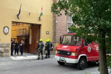 Tűzoltók vonultak a Gyorskocsi utcai fogházhoz