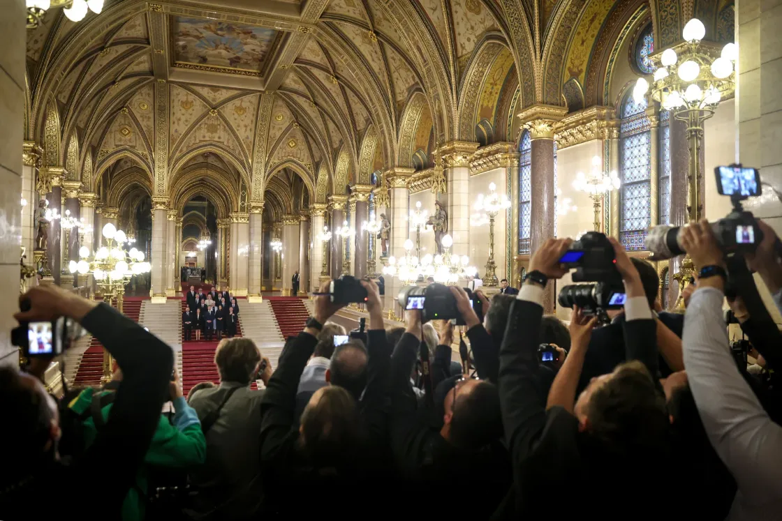 Megdöntötték a kormányalakítás rekordját, de ennek is megvan az ára