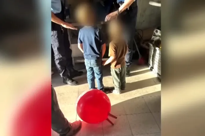 Magára hagyta három- és ötéves kisfiát egy országút mentén egy francia nő Portugáliában