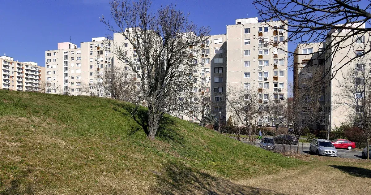 Vânzătorii de apartamente sunt nevoiți să scadă prețurile pentru a atrage cumpărători