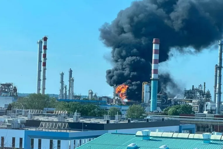One dead, several injured in explosion at Mol's Tiszaújváros facility