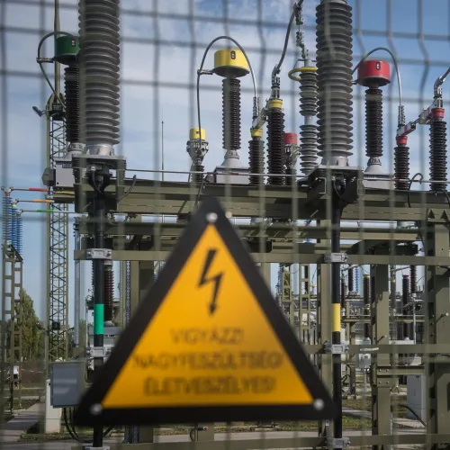 Teszt előtt a hazai napelemes és az egész energiapiac, leomlanak-e a láthatatlan gátak?