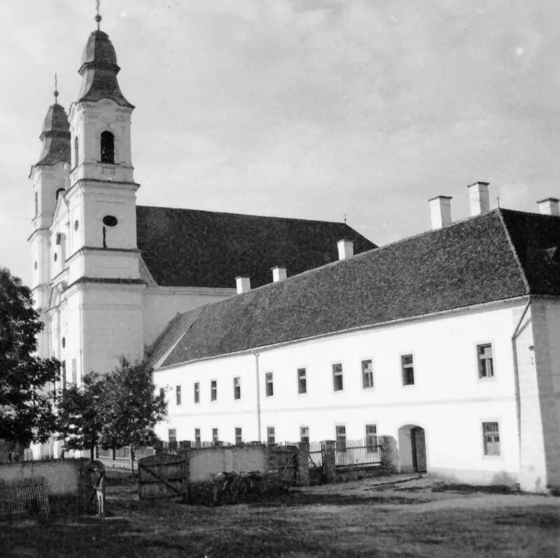Csíksomlyói kegytemplom 1940-ben – Fotó: TM / Fortepan