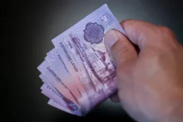 Fenntarthatatlan lehet a forint erősödése, már mindenki felült a vonatra