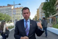 Vitézy Dávid elment abba az utcába Bécsben, ahol annak idején Lázár János szörnyülködött az állapotokon
