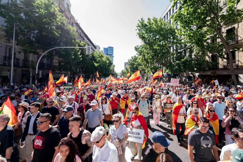 Tízezrek követelték Madridban a miniszterelnök lemondását