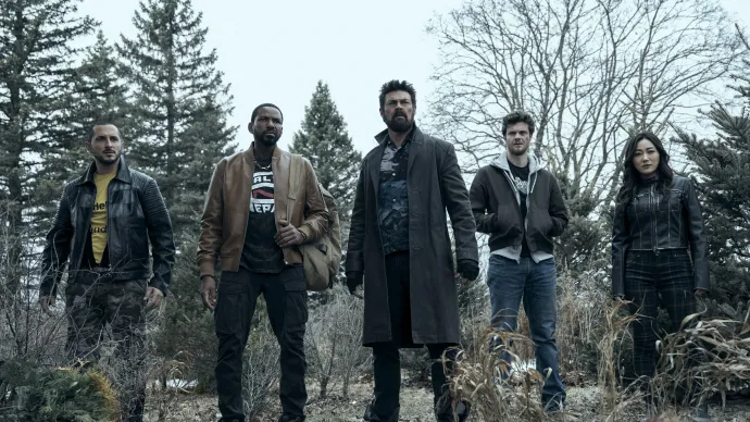 Tomer Capone, Laz Alonso, Karl Urban, Jack Quaid és Karen Fukuhara A fiúk ötödik évadában – Fotó: Jasper Savage / Amazon Prime Video