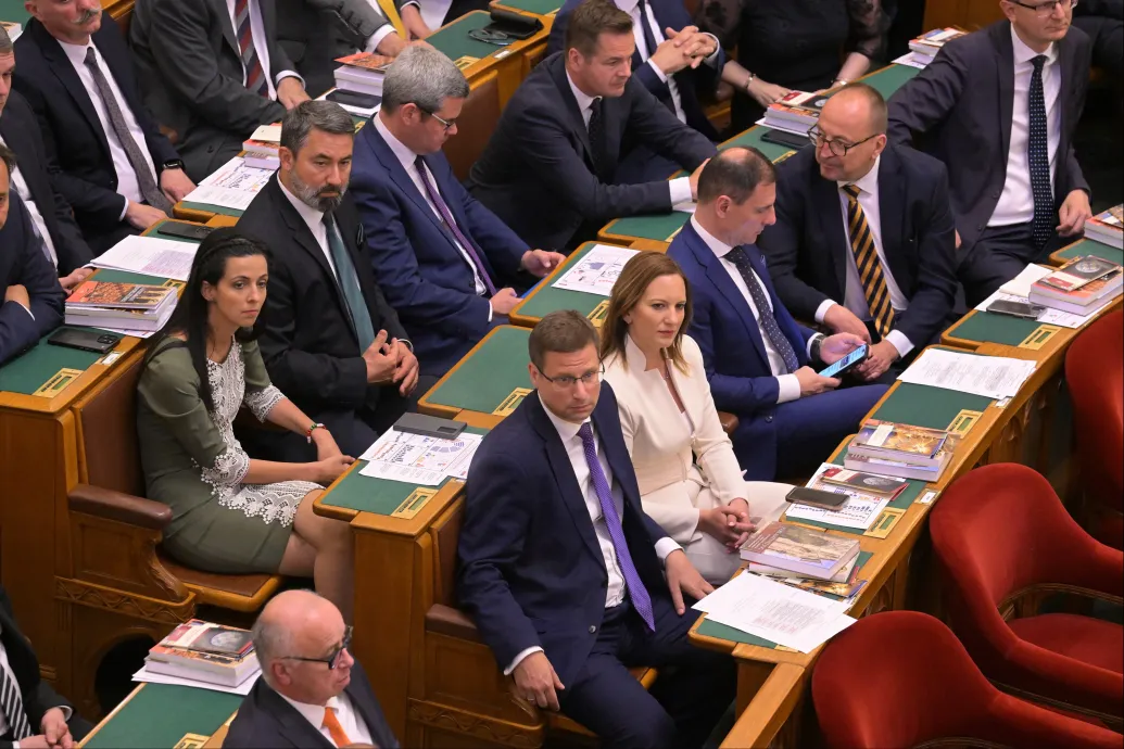 A Fidesz szerint törvényesen és átláthatóság biztosításával hajtották végre a központi költségvetést