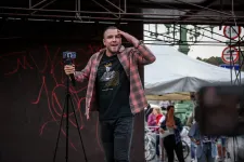 Molnár Áron szünetet tart, kiszáll a Loupe Színházi Társulás készülő előadásából
