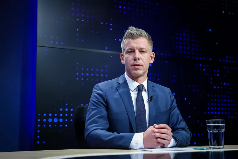 Igyekszünk egyszerre négy-öt, vagy inkább negyven-ötven dolgot csinálni – Magyar Péter élőben