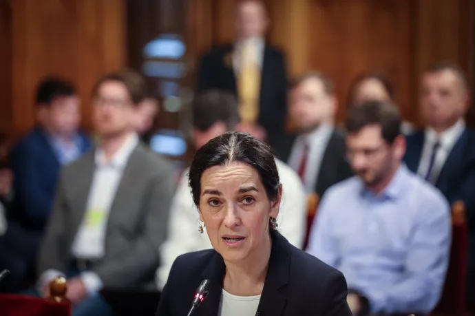 Orbán Anita: Az az áruló, aki jobban szereti a hazáját a politikai közösségénél, vagy az, aki az Orbán-kormány tagjaként tett az ország kifosztásáért?