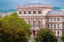 Az MTA megerősítette, hogy visszafogadnák az ELTE-hez került kutatóközpontokat