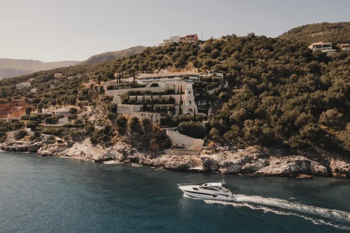 Az MNB-alapítvány váratlanul növelte a részesedését a svájci Ultima SA luxusingatlanos cégben