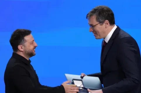 Zelenszkijtől vett át díjat Karácsony Gergely azért, Budapest sokat tett Ukrajnáért
