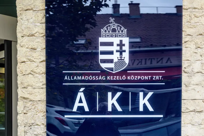 Elképesztő mennyiséget táraztak be a magyarok állampapírokból, mielőtt csökkentek a kamataik