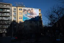 Az önkormányzatok alig várják, hogy Vitézy a kezükbe adja a gigahirdetéseket levágó kést