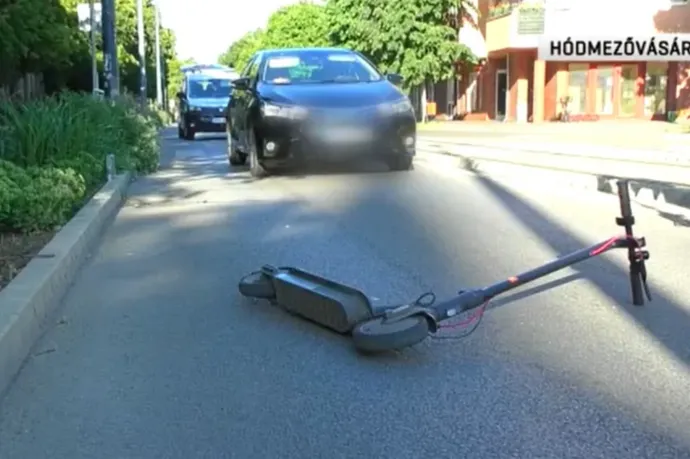 Rollerét a zebrán toló kislányt ütöttek el Hódmezővásárhelyen