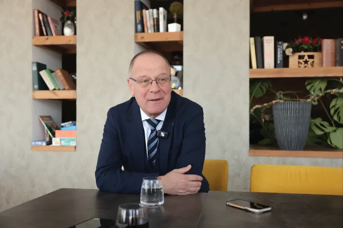 Navracsics Tibor megnevezett két fideszes politikust, akikkel szerinte nyerni tudnának 2030-ban