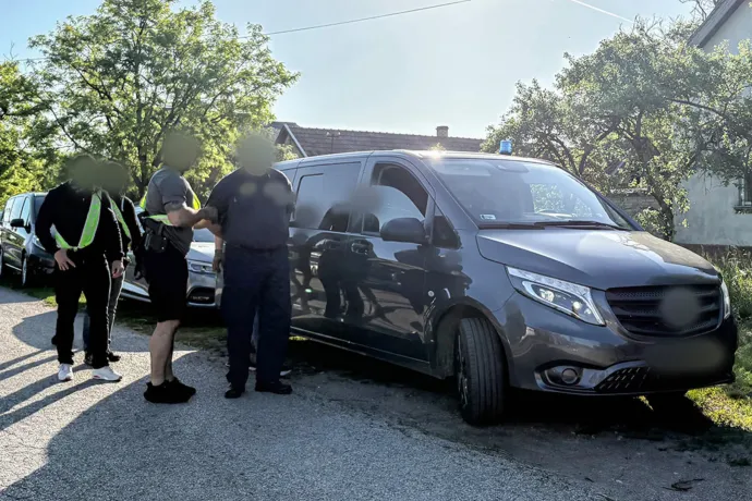 Szerdai gyermekotthoni razzia: öt embert elfogott a rendőrség, rendszerszintű eltussolás is történhetett