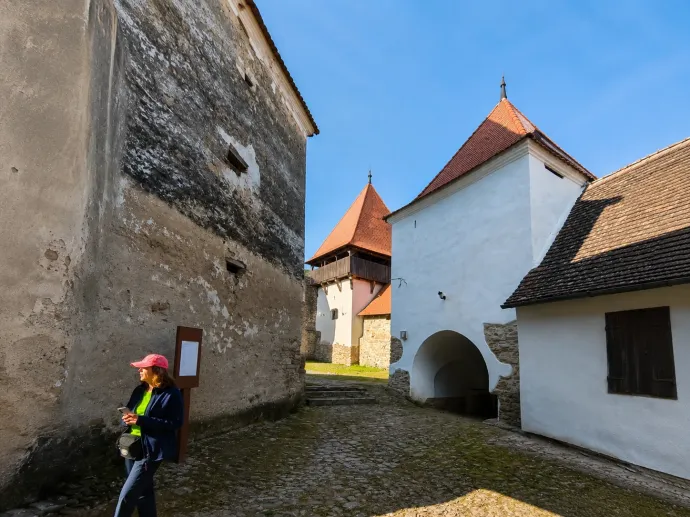 Az erkedi erődtemplom meglátogatása után útrakeltünk – Fotó: a szerző archívuma