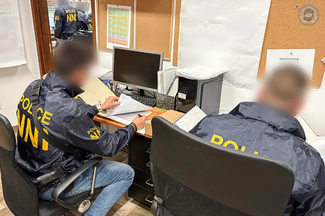 A szerdai razzia után letartóztatták a csanádpalotai gyermekotthon egyik felügyelőjét – Forrás: Telex.hu