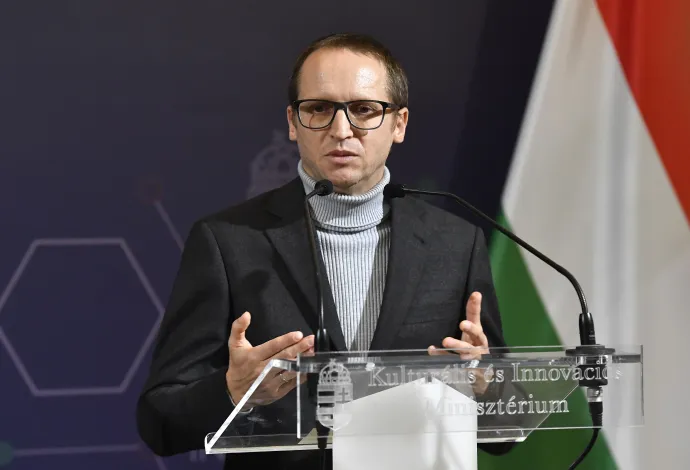 Demeter Szilárd, a Magyar Kultúráért Alapítvány és a Magyar Nemzeti Múzeum Közgyűjteményi Központ (MNMKK) elnöke, az MNMKK közép- és hosszútávú stratégiájának ismertetéséről és a magyar kultúra nemzetépítő szerepéről tartott budapesti sajtótájékoztatón 2025. október 30-án – Fotó: Soós Lajos / MTI
