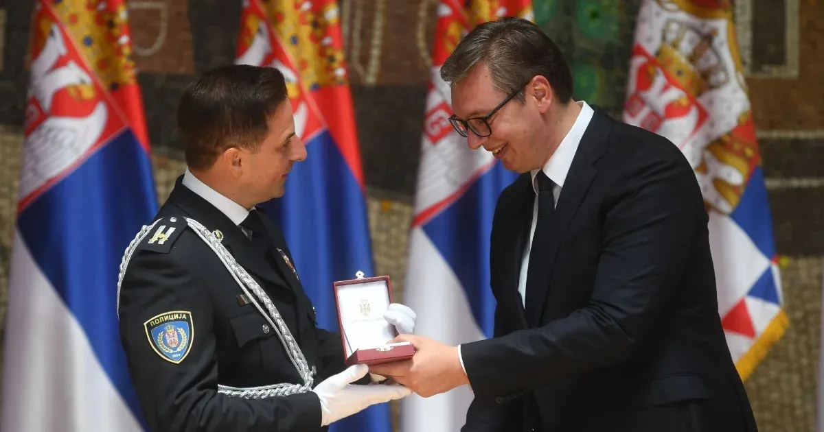 A belgrádi étterem belső harca: gyilkosság, rendőri korrupció és hatalmi cselekmények A belgrádi étterem belső harca: gyilkosság, rendőri korrupció és hatalmi cselekmények