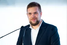 Vidéki polgármesterek levelet írtak Magyar Péternek arról, hogy csökkentse a szolidaritási adót
