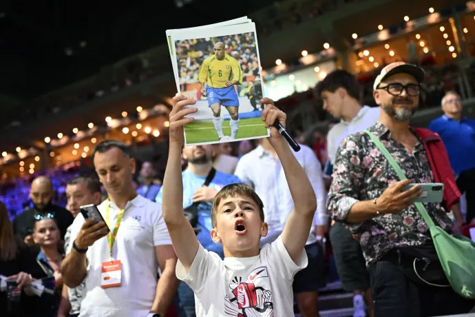 Gera Zoltánnál csak egy külföldi sztár kapott nagyobb tapsot a BL-döntő előtti legendák fociján