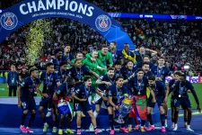 Tizenegyesekkel nyerte a budapesti BL-döntőt a PSG, az Arsenal kétszer is hibázott