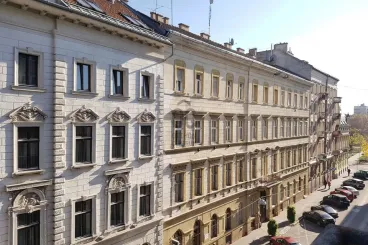 A Blahától pár sarokra mintha Marrákes egyik negyedébe kerülnél