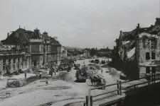 Az amerikai bombázók ötven perc alatt romhalmazzá változtatták Kolozsvárt – a Fotofilm képein idézzük fel a város '44-es bombázását