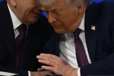 Donald Trump hivatalosan makkegészséges, de az orvosi vizsgálat eredményei több kérdést is felvetnek