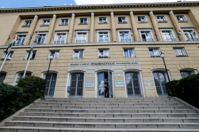 Több embert bevittek az óbudai korrupciós ügyben, a II. kerületben is akcióztak