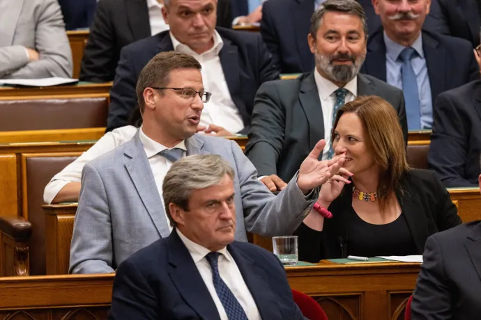 Gulyás Gergely, a Fidesz frakcióvezetője az Országgyűlés plenáris ülésén, 2026. május 26-án – Fotó: Bődey János
