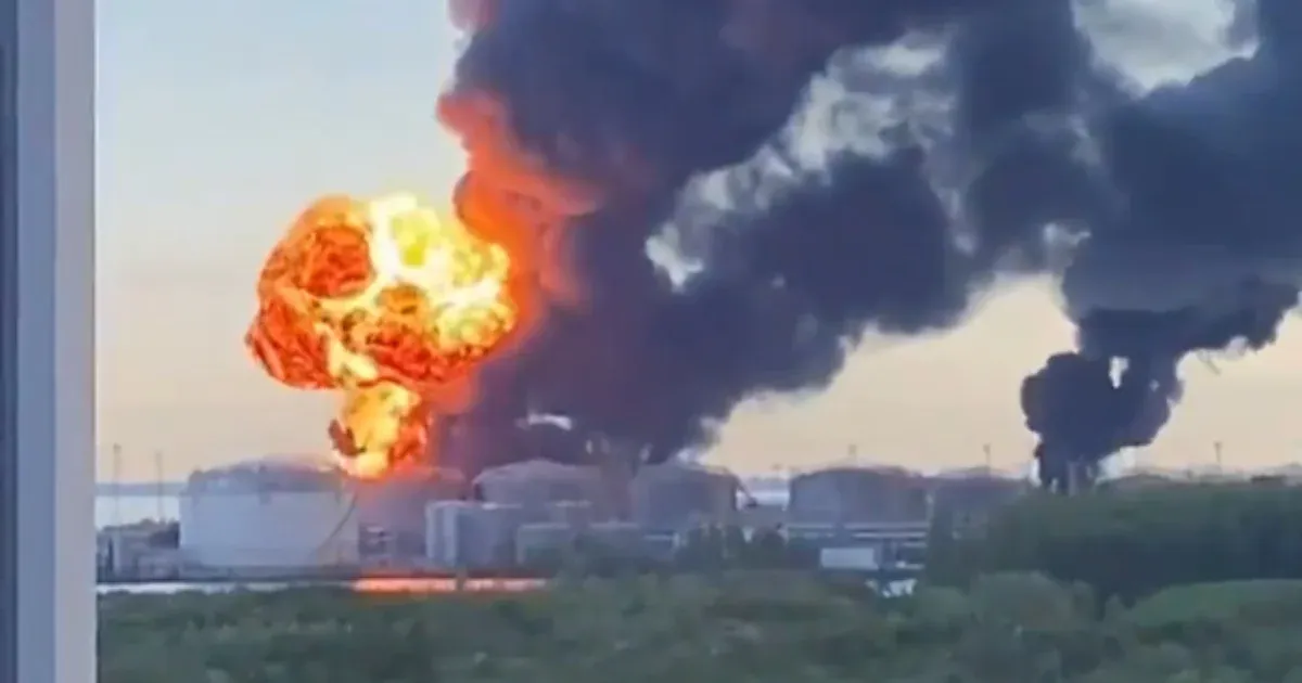 Ukrainian Drone Attacks Strike Key Russian Oil Terminal In St. Petersburg - News Directory 3