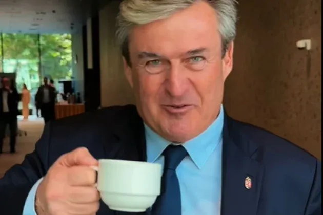 Kapitány István annyira rápörögött a kávéra, hogy azt is kiszámolta, mennyi jönne ki az EU-s forrásokból – Forrás: Telex.hu