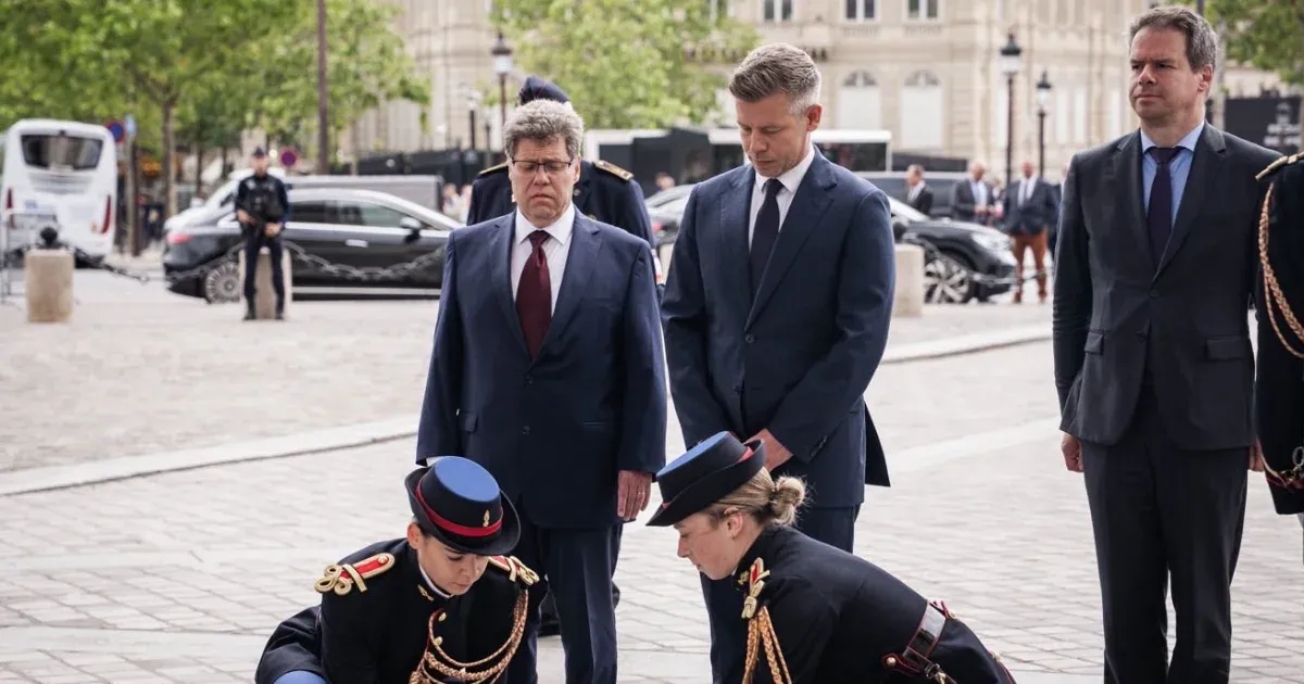 Magyar Péter Párizsi Látogatása: Tárgyalások Macronnal és a Friss Diplomáciai Kapcsolatok Magyar Péter Párizsi Látogatása: Tárgyalások Macronnal és a Friss Diplomáciai Kapcsolatok