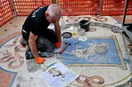 Milánóban nyoma veszett két mozaikherének