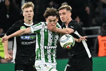 Egy hónappal a választás után szembejött a magyar focival a valóság