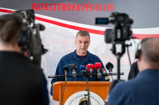 Felmentették az országos rendőrfőkapitányt