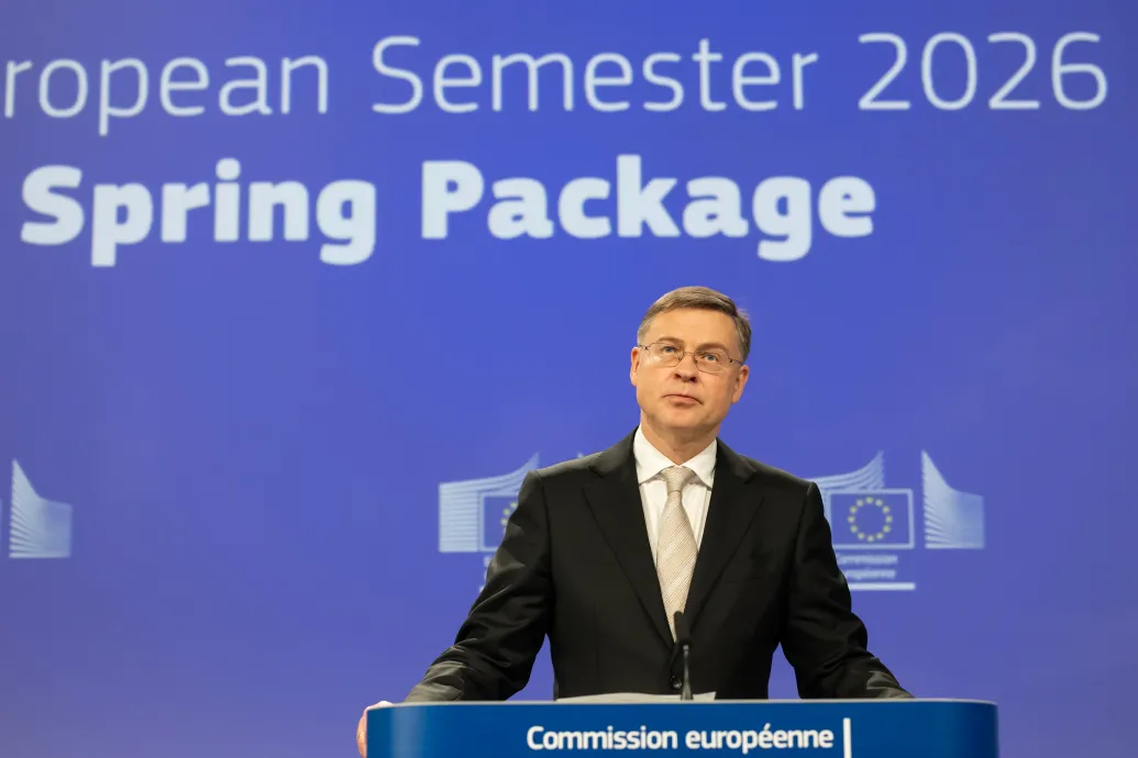 Tartsa kordában a kiadásokat és erősítse a korrupcióellenes rendszert, kéri az Európai Bizottság a kormánytól