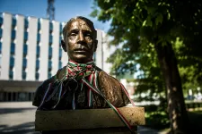Új román törvény feszegeti Nyirő József és Wass Albert helyét az erdélyi emlékezetben