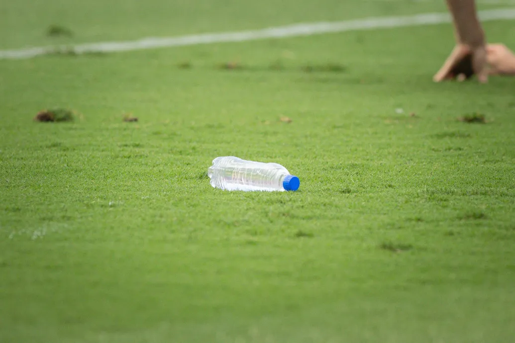 Teljes palackbeviteli tilalmat vezet be a FIFA a vb-re