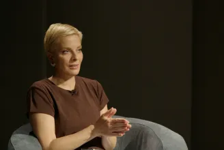 Tatár Csilla: Amikor 24 évesen képernyőre kerültem, minden arról szólt, hogy nézek ki