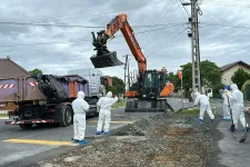 Óvoda és iskola mellől szállítottak el azbesztes követ Zalaegerszegen