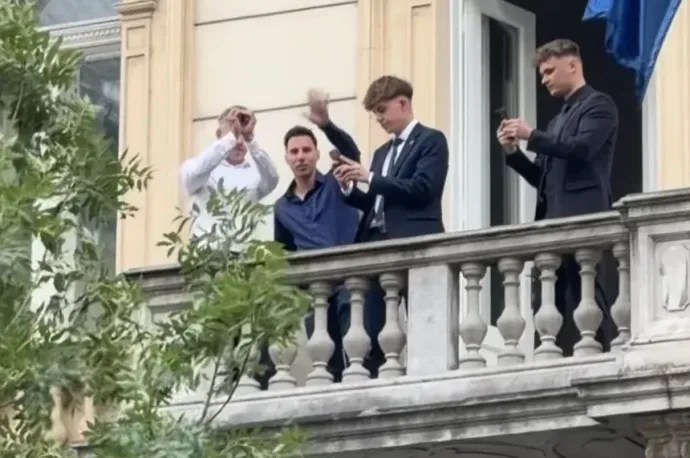 Magyar Péter felszólította Orbán Viktort, hogy állítsa le a Fidesz dezinformációs kampányát