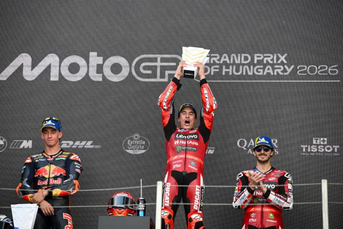 Tömeges rajtbaleset után ismét Márquez nyerte a gyorsaságimotoros-vb Magyar Nagydíját